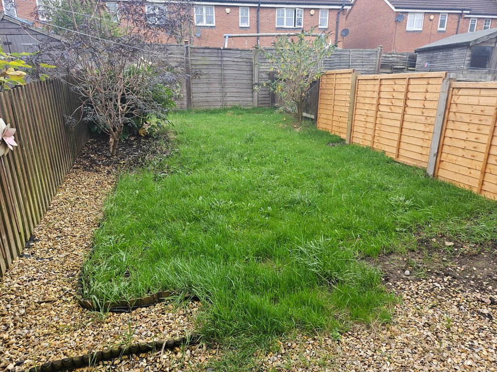 Property photo 2 of 14 Garden
