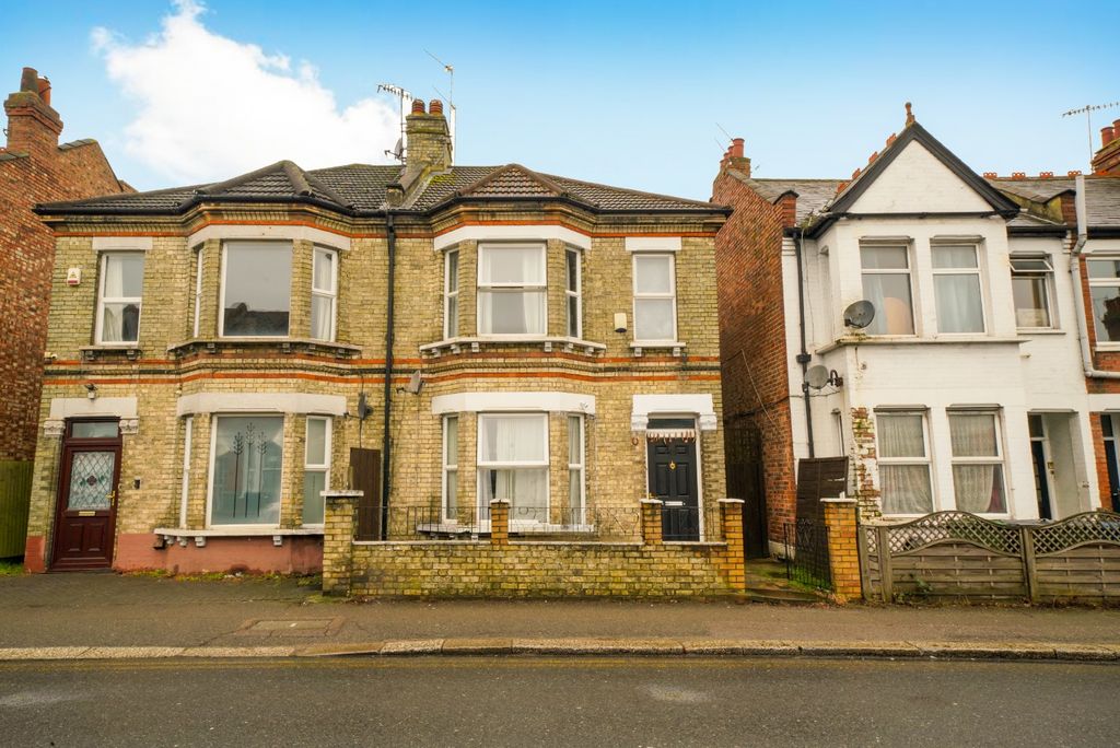 Property photo 1 of 17 4394040