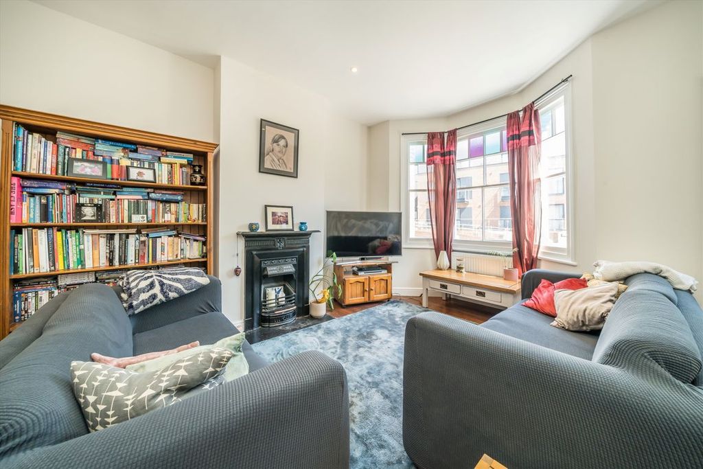 Property photo 2 of 6
