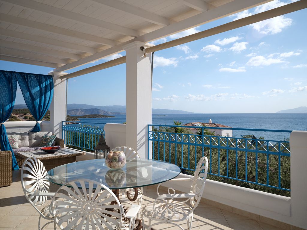 Property photo 3 of 26