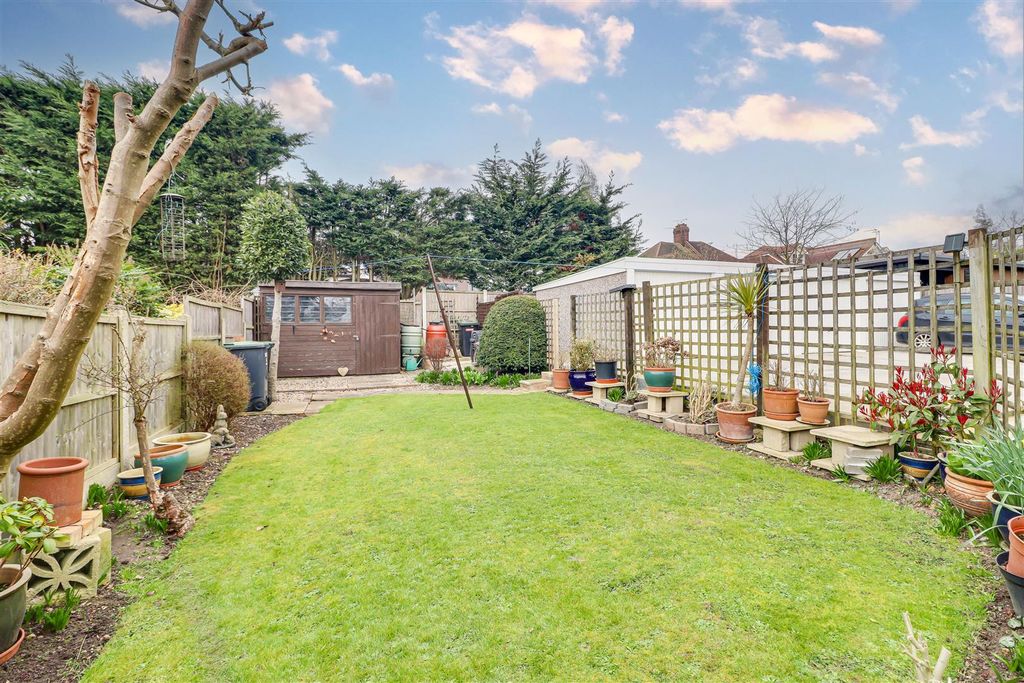 Property photo 3 of 13