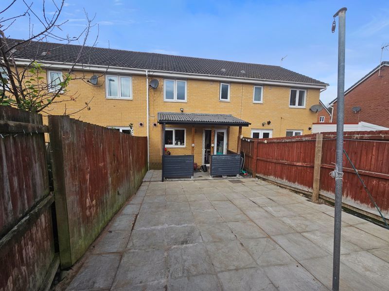 Property photo 2 of 11 Photo 2