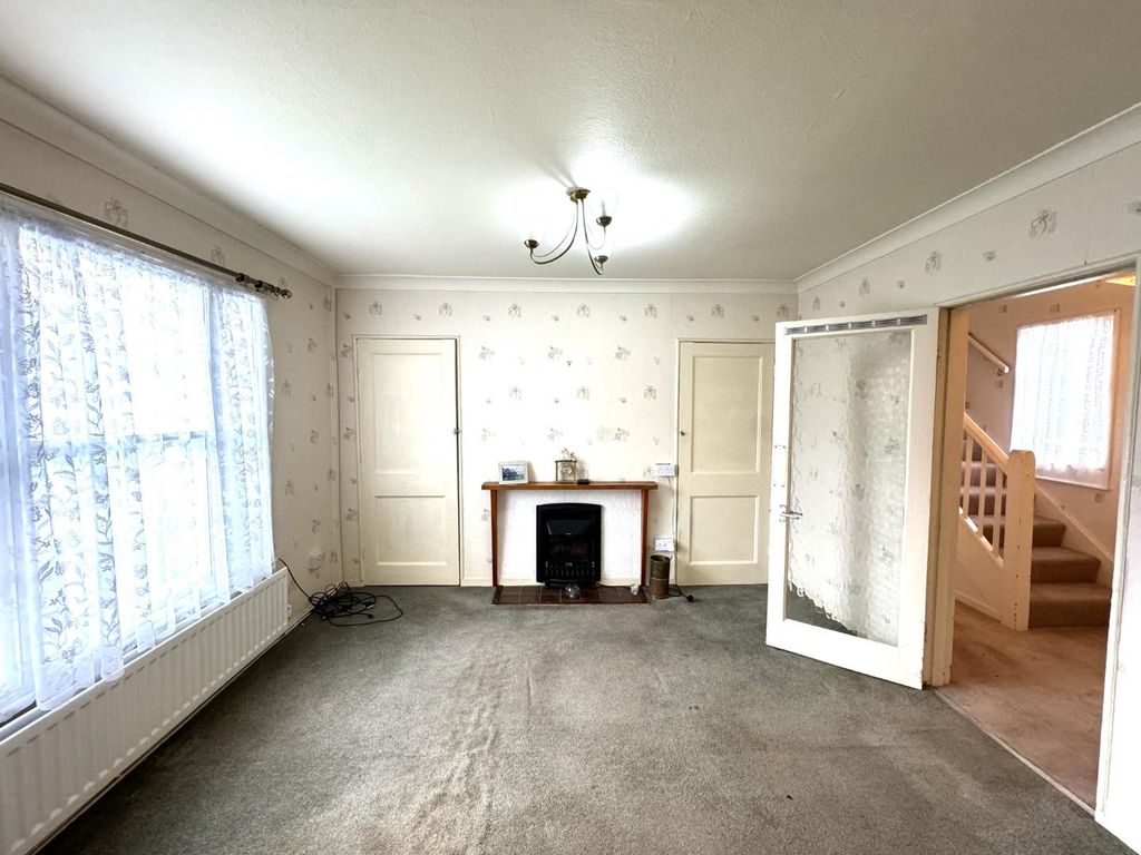 Property photo 2 of 17 Photo 2