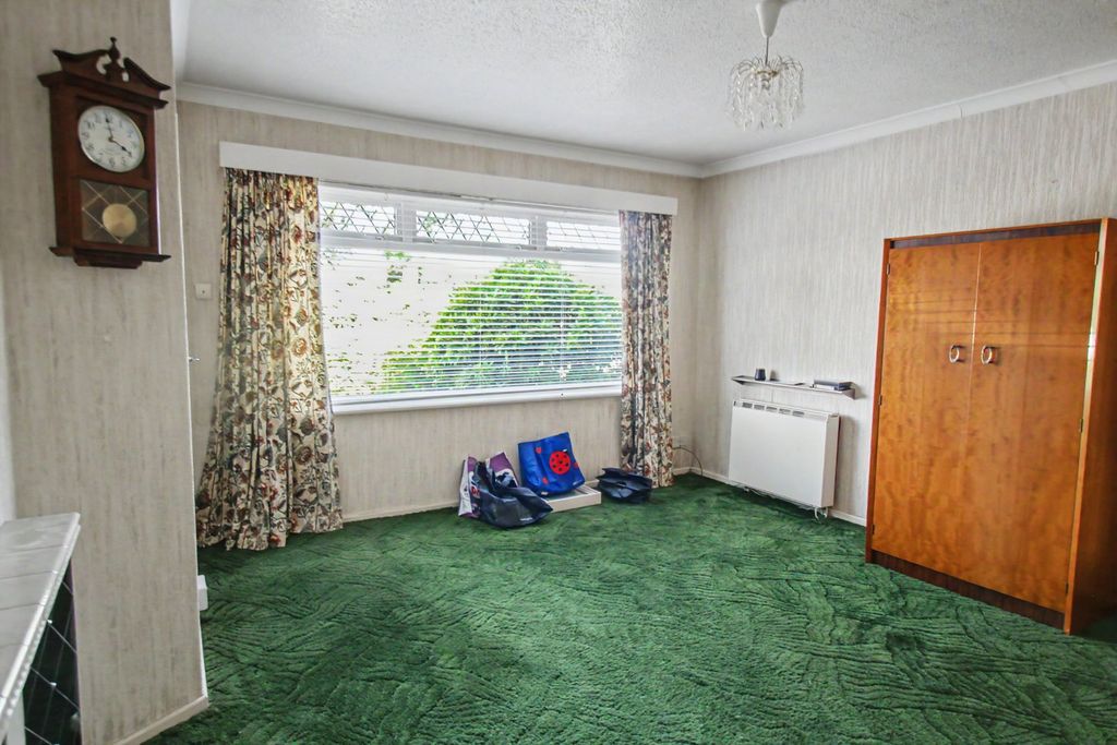 Property photo 3 of 16