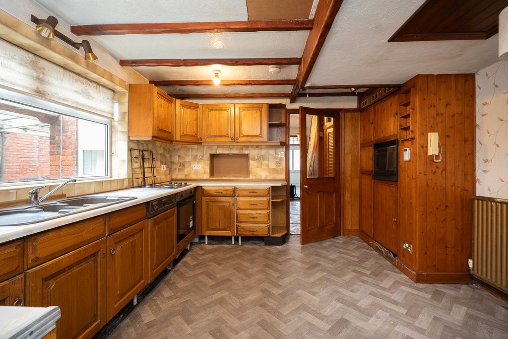 Property photo 3 of 15