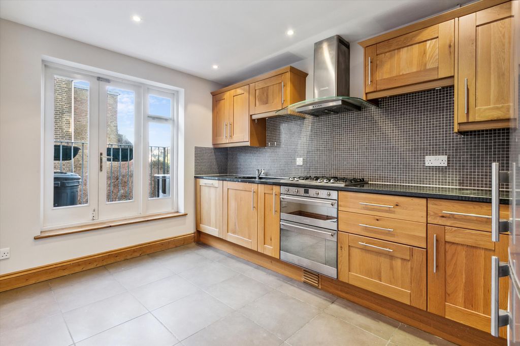 Property photo 3 of 9 Image