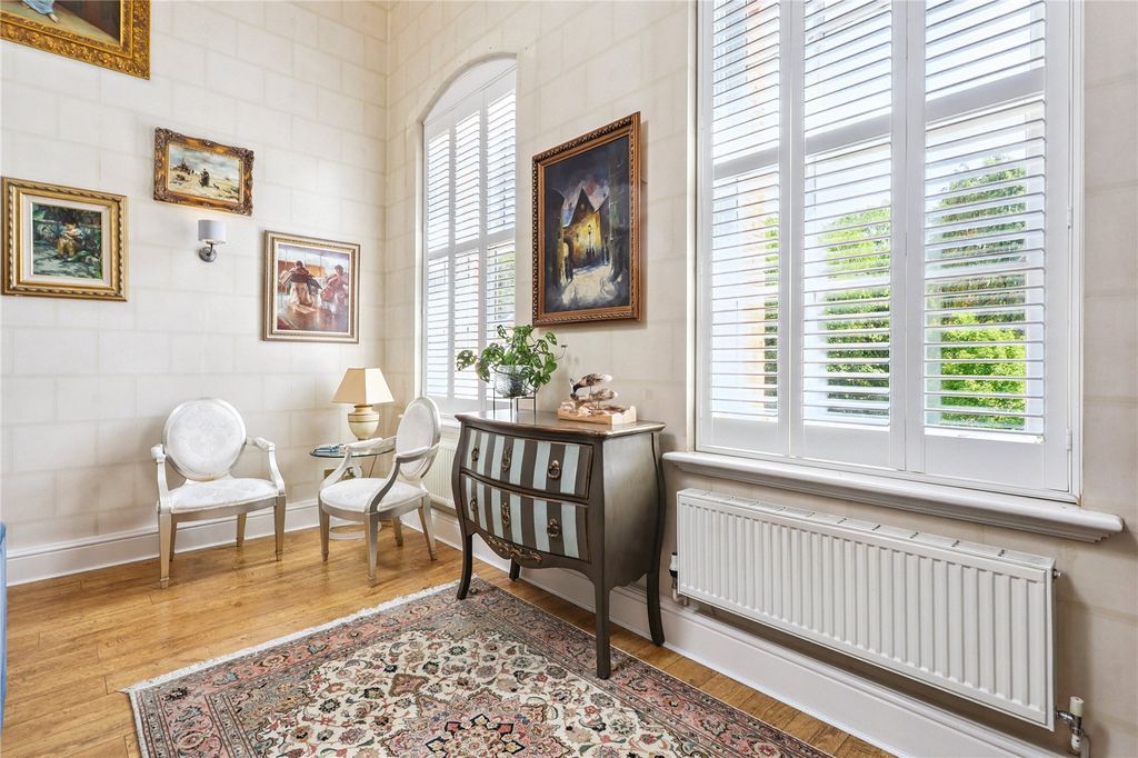 Property photo 2 of 17 Picture No. 12