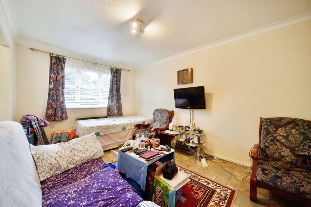 Property photo 3 of 12 Photography