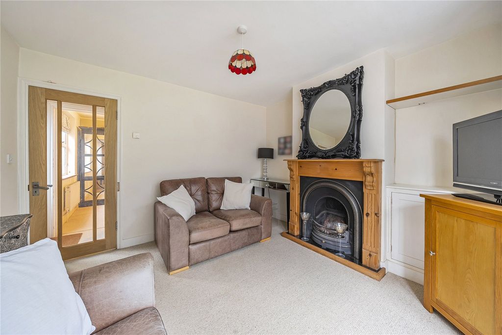 Property photo 2 of 24 Picture No. 19