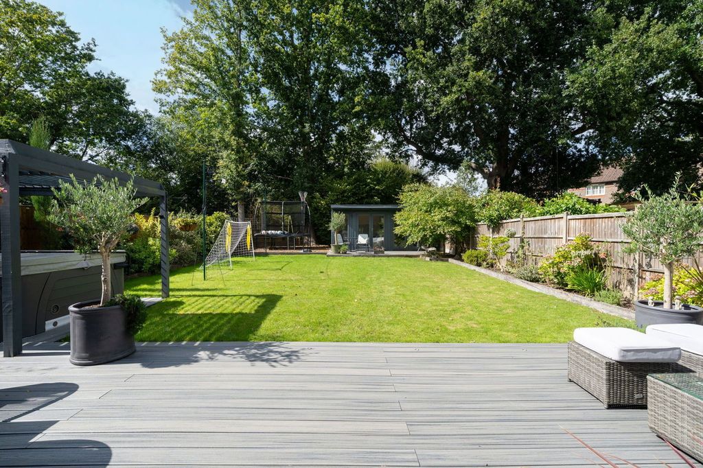 Property photo 3 of 30
