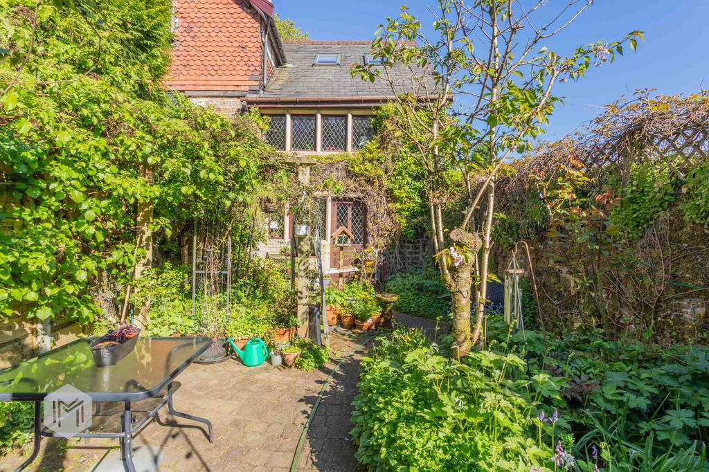 Property photo 3 of 40