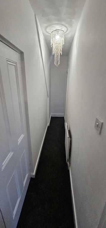 Property photo 2 of 9 Hallway