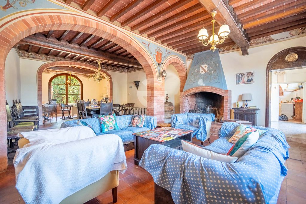 Property photo 2 of 28 Interiors