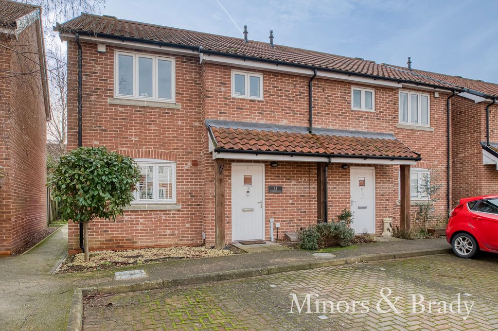 Property photo 1 of 18