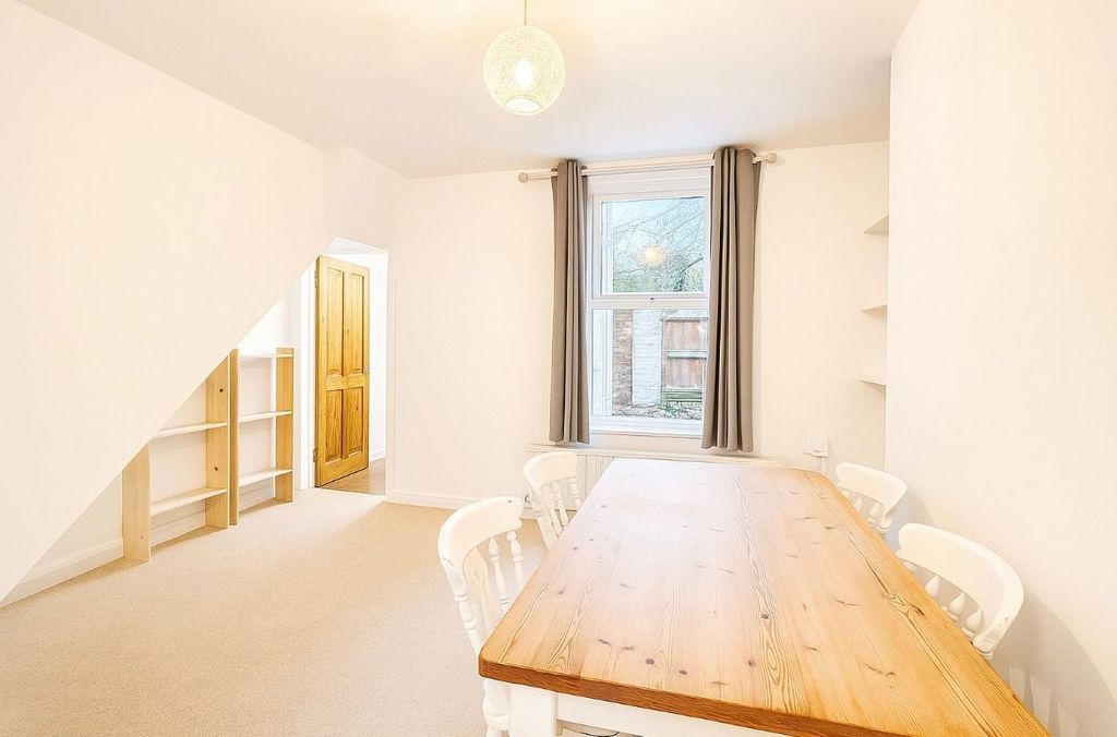 Property photo 3 of 13 Picture No. 11