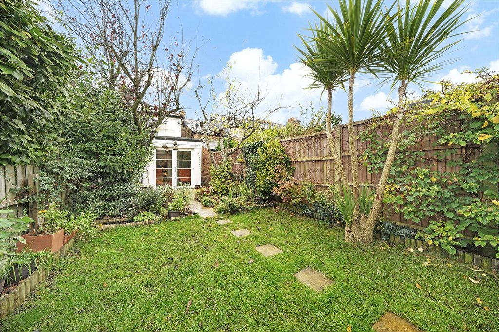 Property photo 2 of 20 Picture No. 05