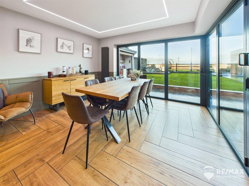 Property photo 2 of 44 Cam02842G0-Pr0309-Still049.Jpg