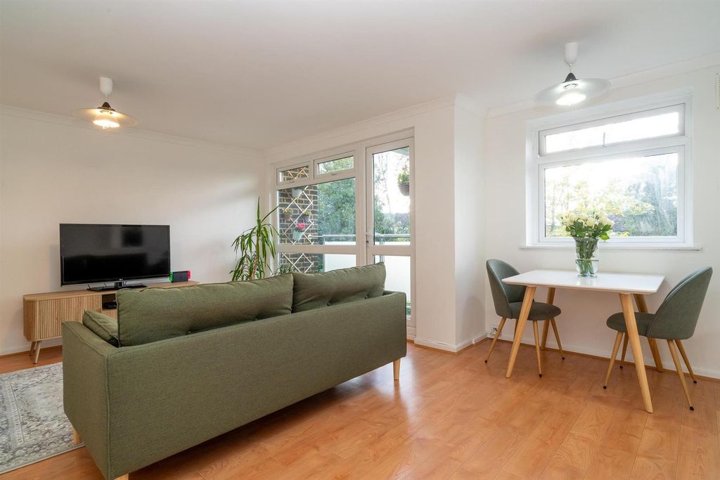 Property photo 2 of 14 Reception Room