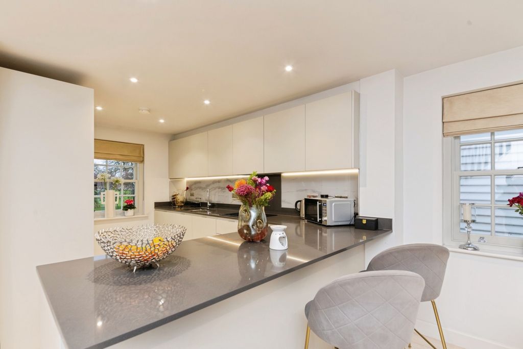 Property photo 2 of 15 Kitchen