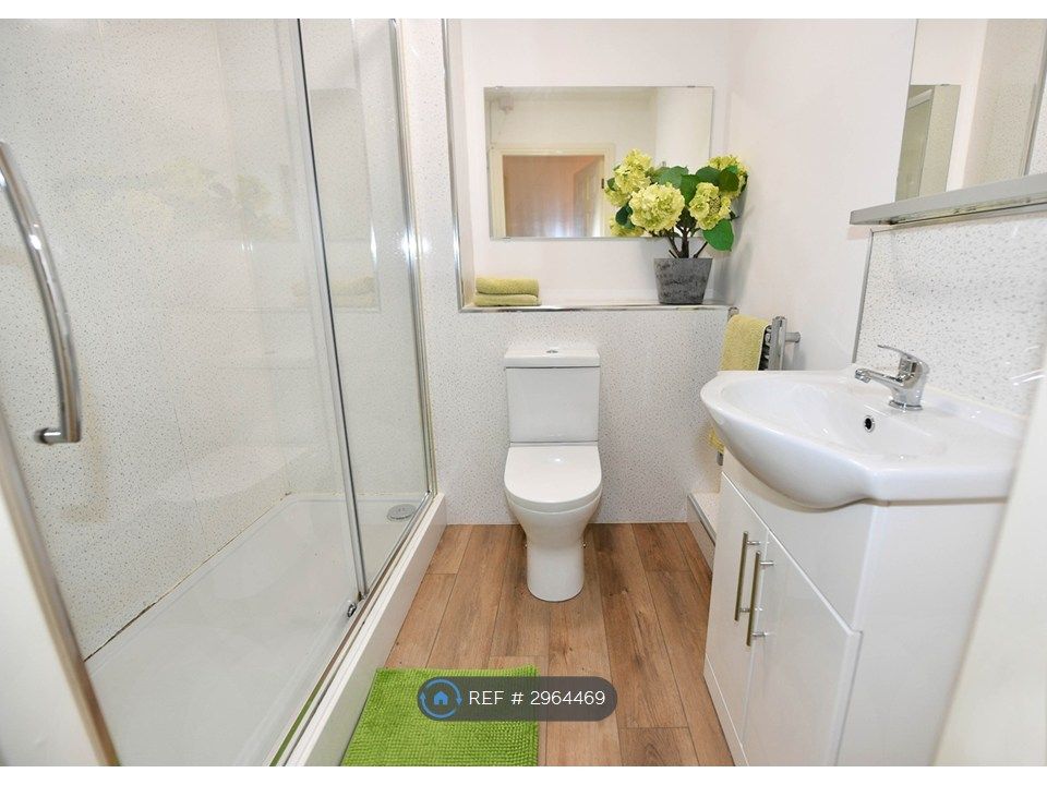 Property photo 1 of 2