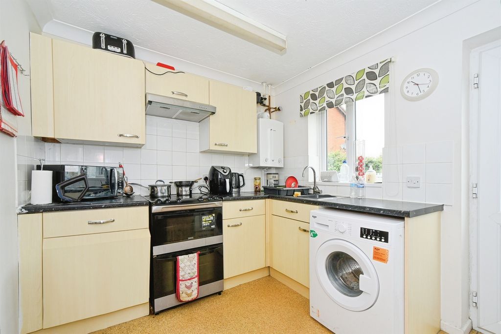 Property photo 2 of 15