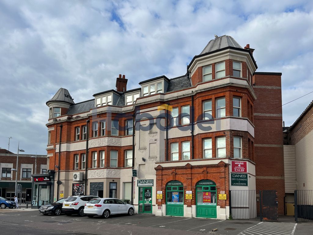 Property photo 1 of 6