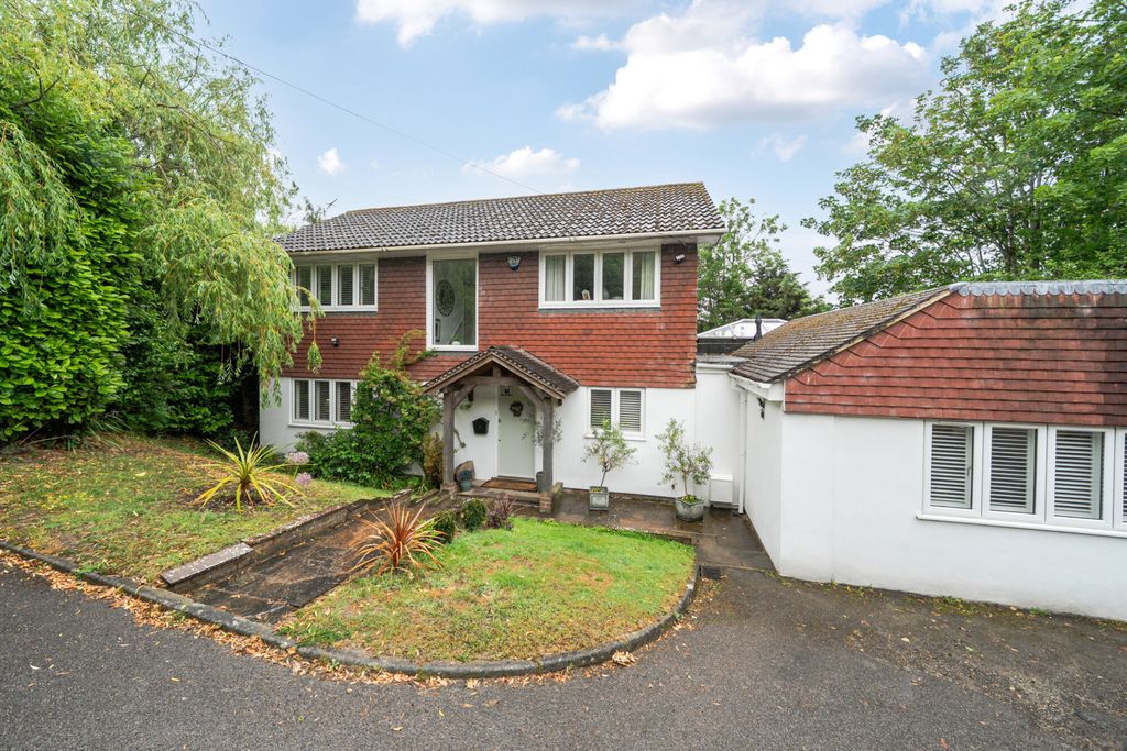 Property photo 1 of 20 1469804-19-6A2030...