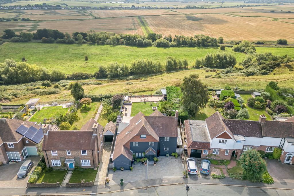 Property photo 1 of 27 Drone To The South