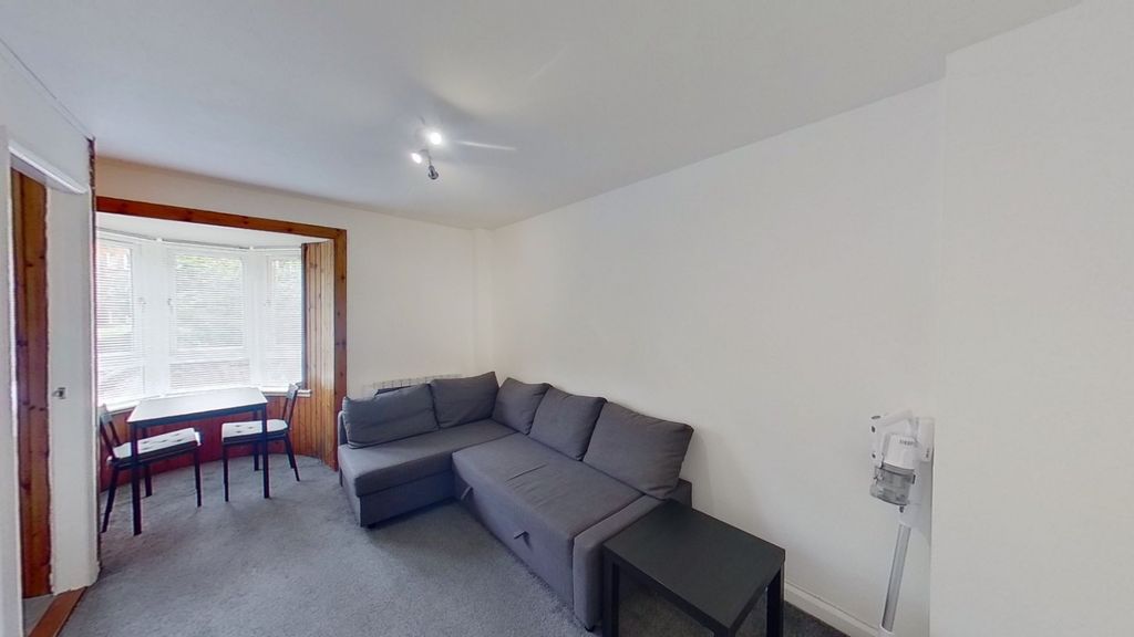 Property photo 2 of 8 Photo 2