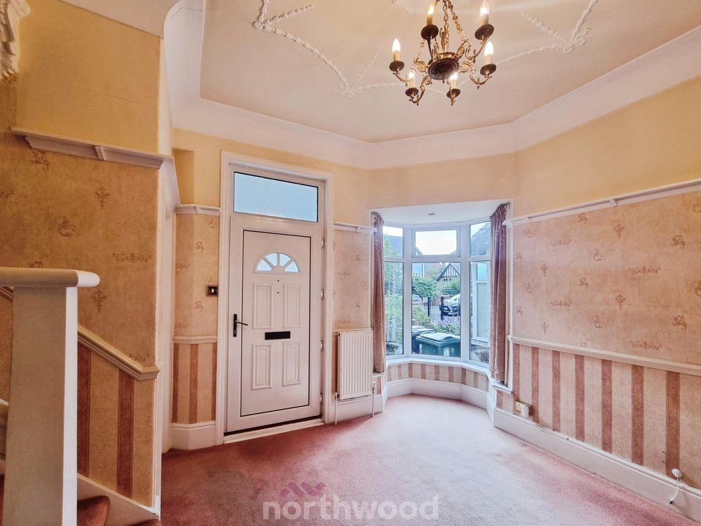 Property photo 3 of 32
