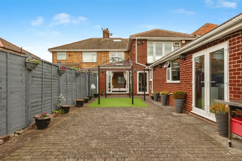 Additional image 27 of 5 bed semi-detached house for saleHeythrop Drive, Middlesbrough TS5