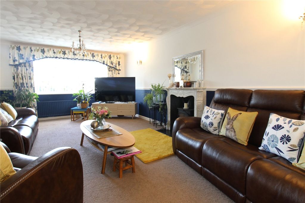 Additional image 8 of 5 bed detached house for saleThe Avenue, Fareham, Hampshire PO14