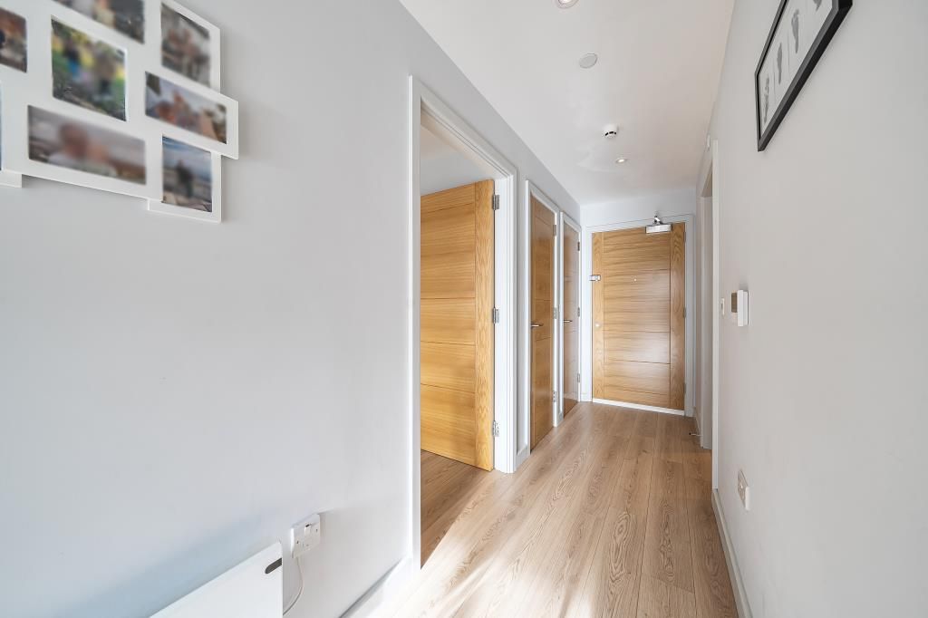 Property photo 2 of 19 Hallway