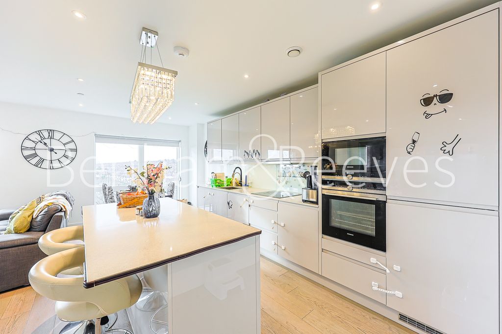 Property photo 2 of 22