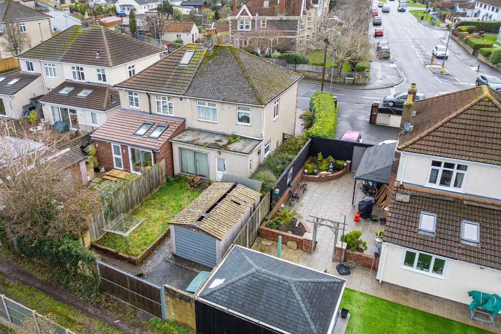 Property photo 2 of 33 1 Charlton Park, Keynsham, Bristol Bs31 2Na | Free