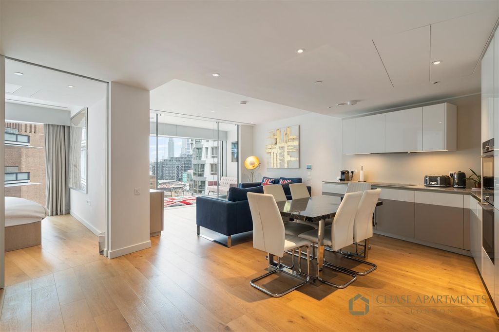 Property photo 3 of 12 Beechmore House Sw11 8Br-8.Jpg