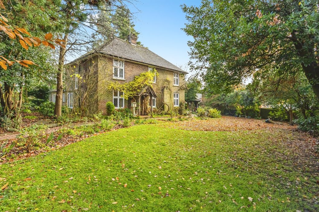 Property photo 3 of 20