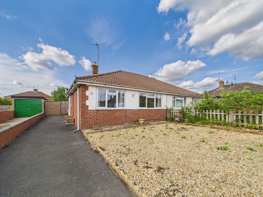 Property photo 1 of 10 Cam01740G0-Pr0427-Still013