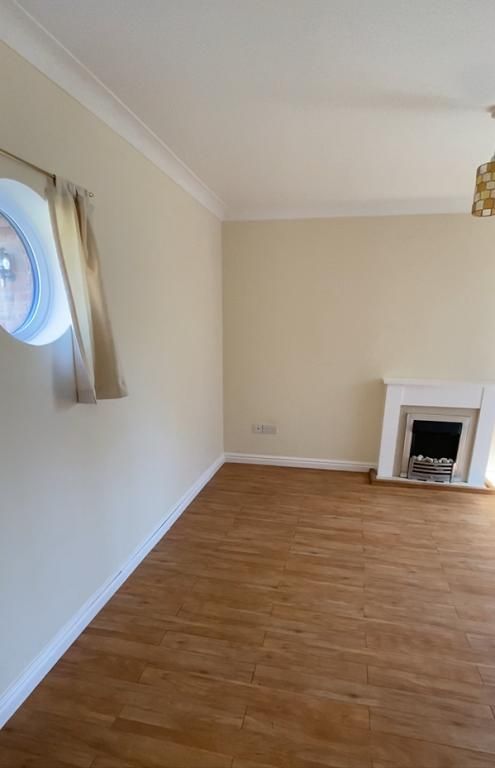 Property photo 3 of 11 Photo 12