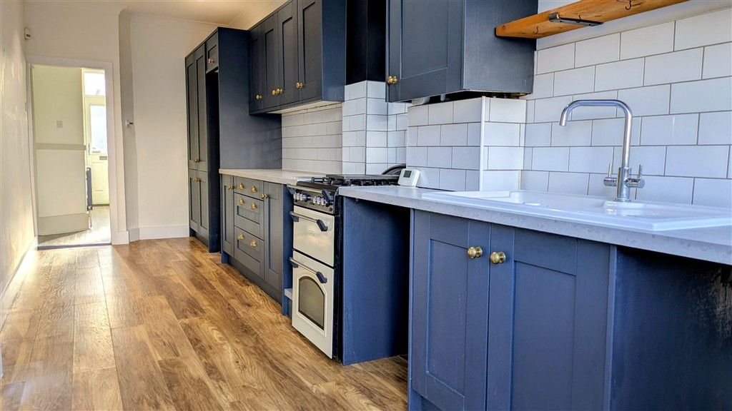 Property photo 1 of 12 Kitchen