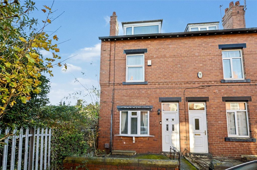 Property photo 1 of 17 Picture No. 03