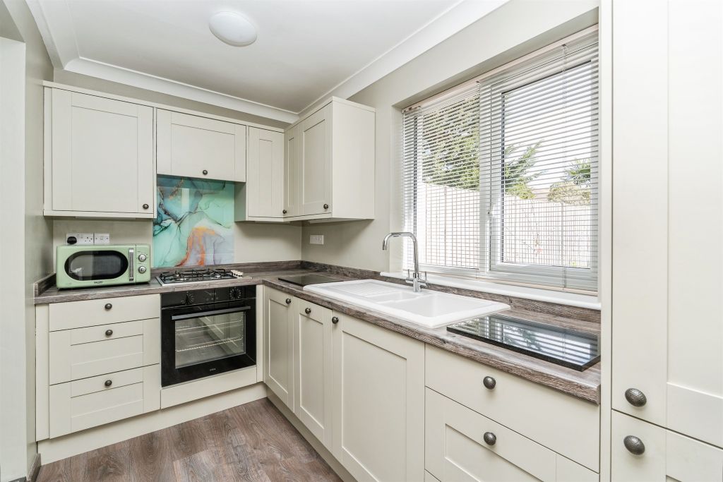 Property photo 3 of 17