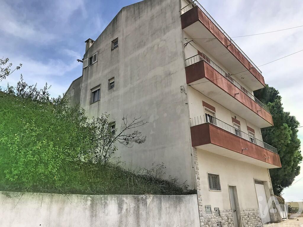 Property photo 1 of 38
