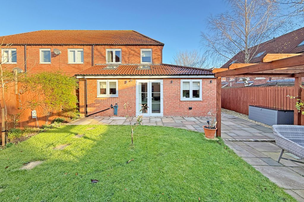 Property photo 3 of 23