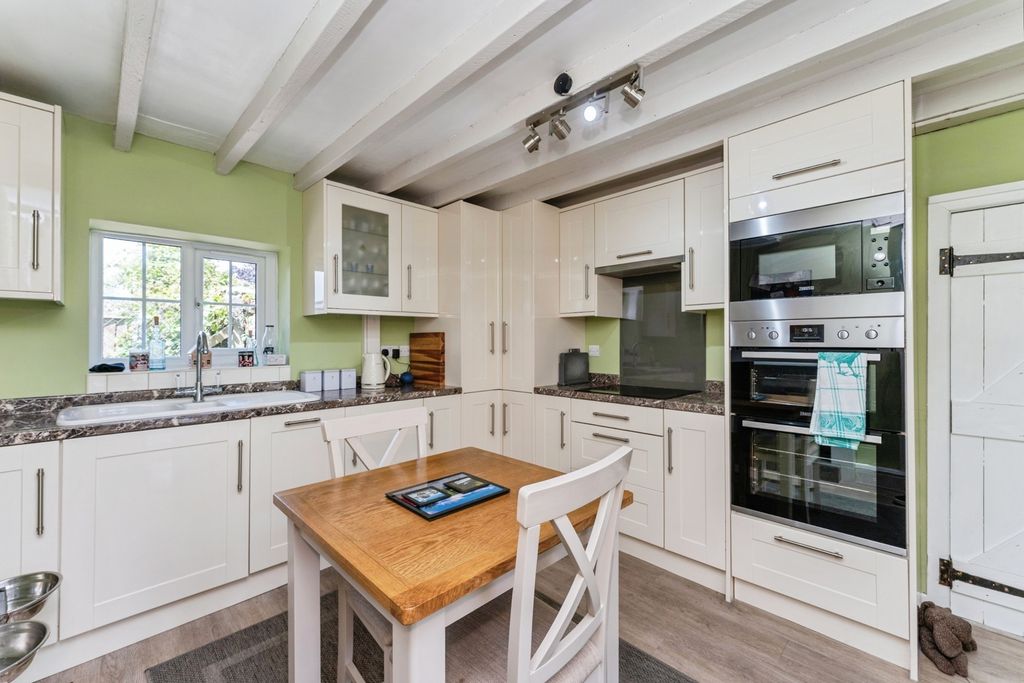 Property photo 2 of 23 Kitchen