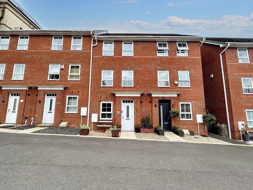 Property photo 1 of 38