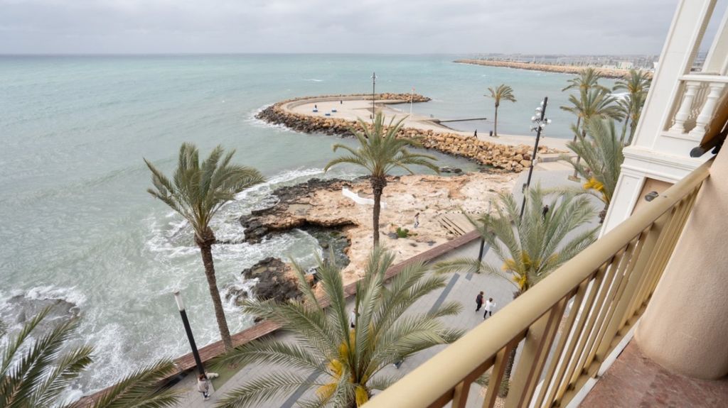 Property photo 1 of 34