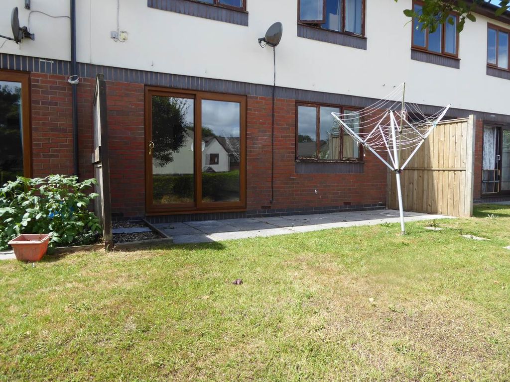 Property photo 1 of 10 Front