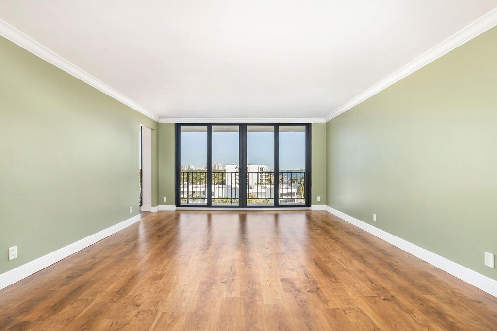 Property photo 3 of 13 <Alttext/>