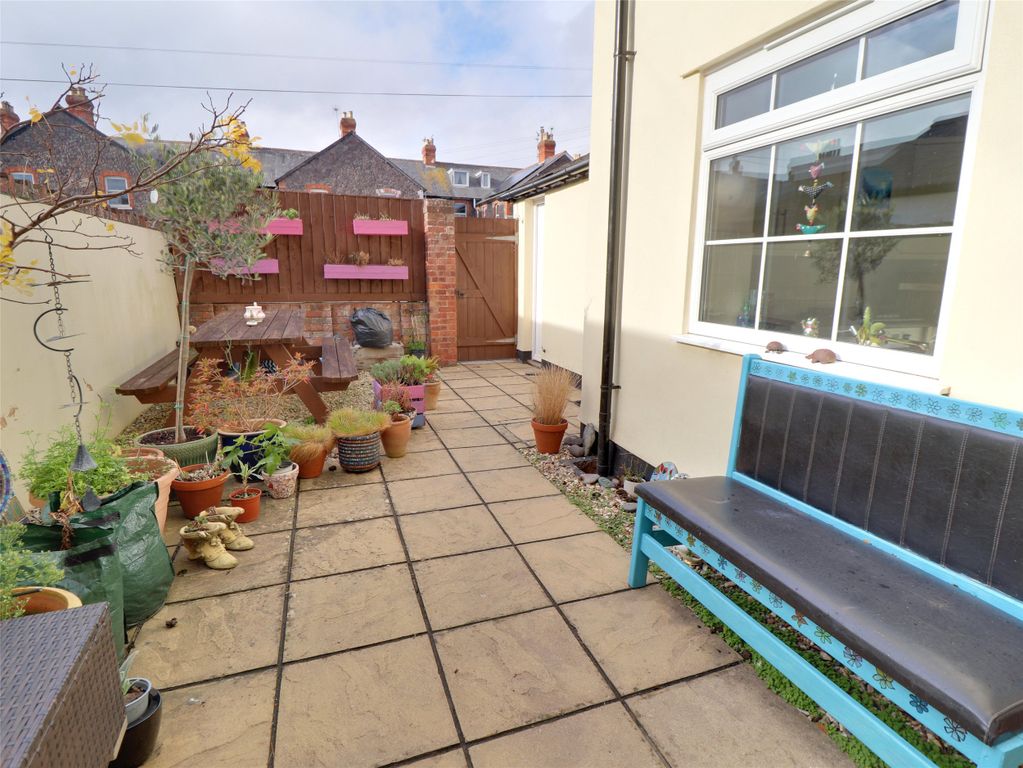 Property photo 2 of 13 2 - Picture No. 06